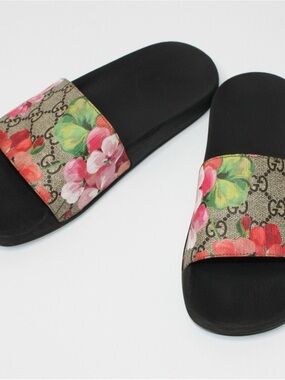 Gucci Bloom GG Supreme Floral Slide Sandals Size 37